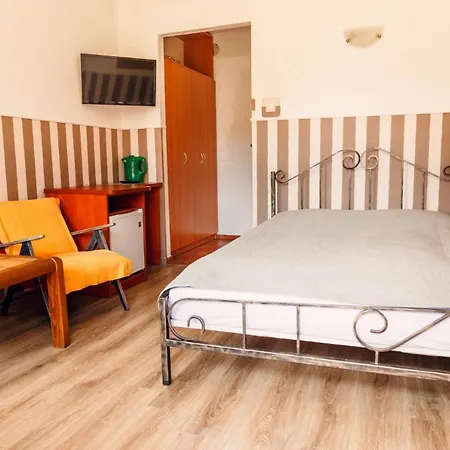 Privatunterkunft Agra Ogrod Leba