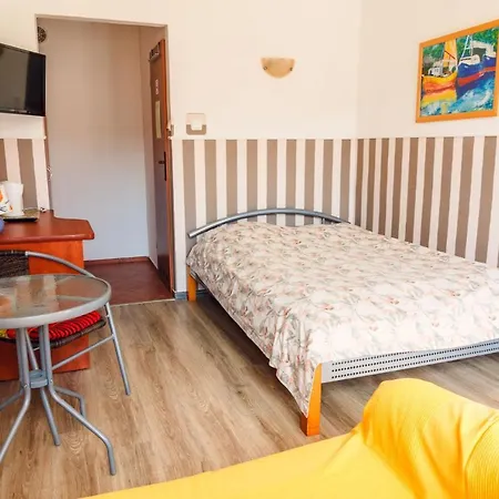 Quarto em Acomodações Particulares Agra Ogrod *