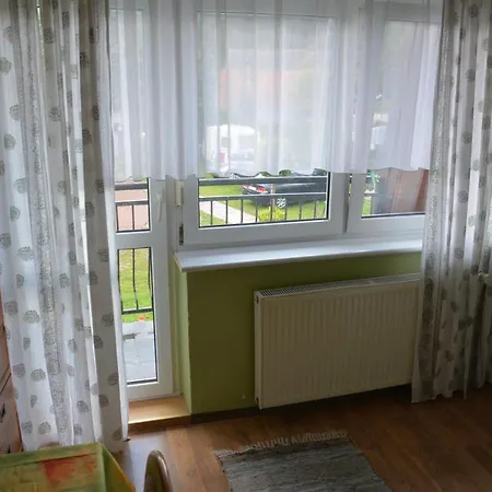 Agra Ogrod Privatunterkunft Leba