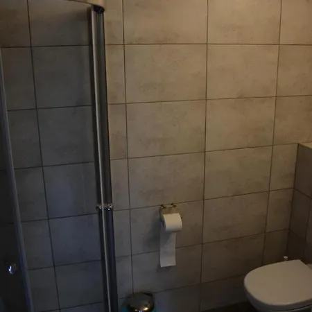 Agra Ogrod Quarto em Acomodações Particulares Łeba