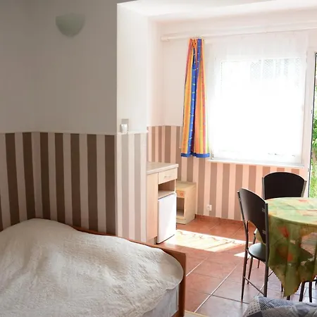 Agra Ogrod Privatunterkunft
