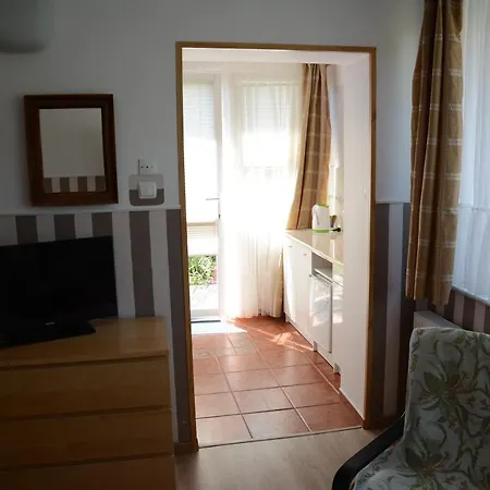 Agra Ogrod Privatunterkunft