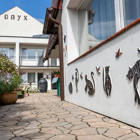 Agra Ogrod ホームステイ *